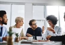 Canadian men, women differ on whether gender equality exists at work: poll